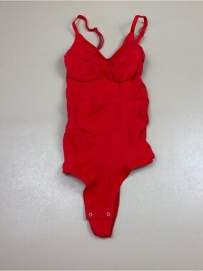 Red Seamless Bodysuit M L Adjustable Straps Snap Bottom Shapewear Top